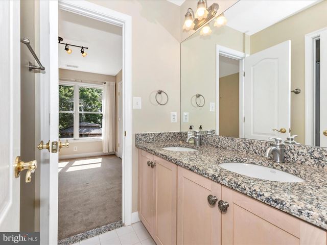2305 MOUNT EPHRAIM RD, Adamstown, MD 21710