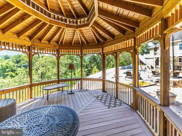 2305 MOUNT EPHRAIM RD, Adamstown, MD 21710