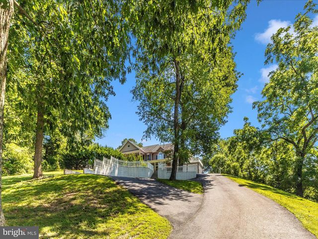2305 MOUNT EPHRAIM RD, Adamstown, MD 21710