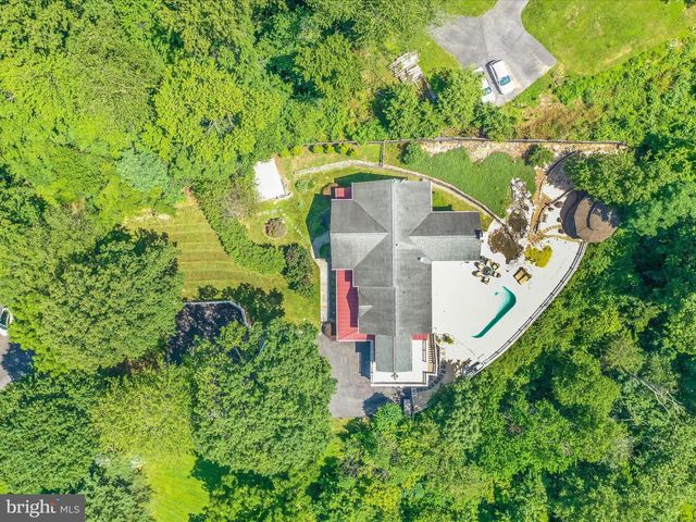 2305 MOUNT EPHRAIM RD, Adamstown, MD 21710