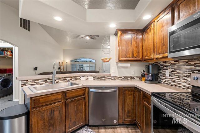 14413 Gresham Dr, Caldwell, ID 83607