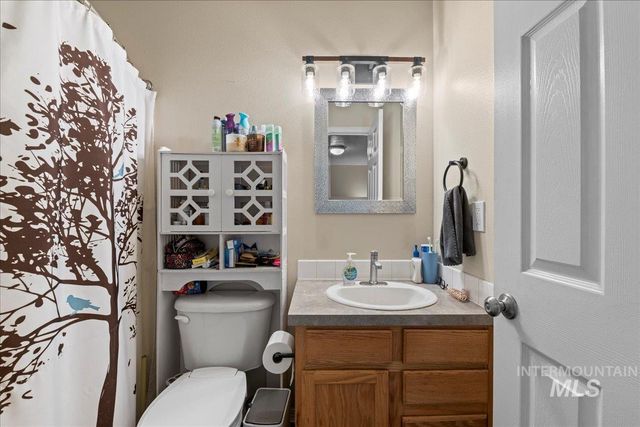 14413 Gresham Dr, Caldwell, ID 83607