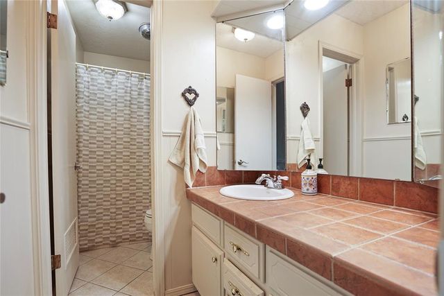 23362 Johnson Avenue, Purcell, OK 73080