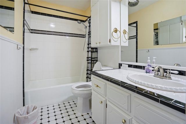 23362 Johnson Avenue, Purcell, OK 73080