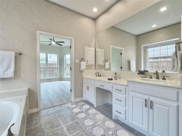 3908 Newhall Drive, Plano, TX 75023