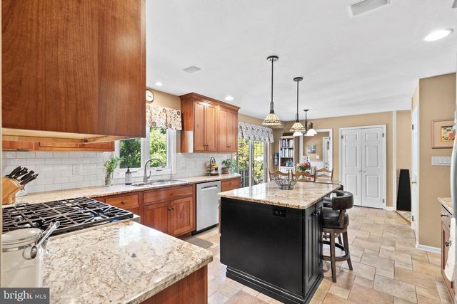 14 SPRINGWOOD DR, Lawrenceville, NJ 08648