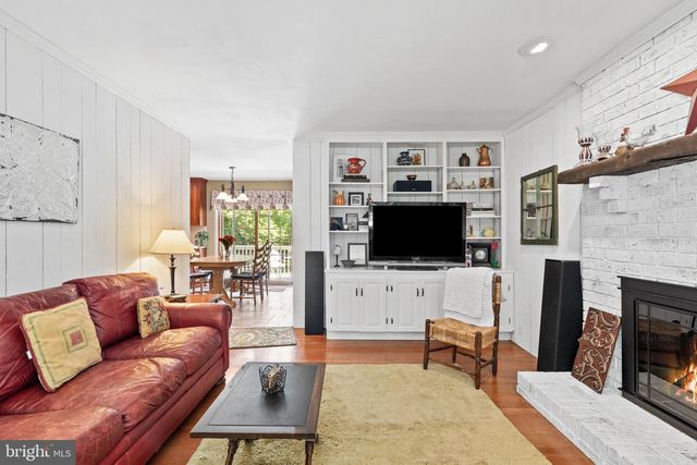 14 SPRINGWOOD DR, Lawrenceville, NJ 08648