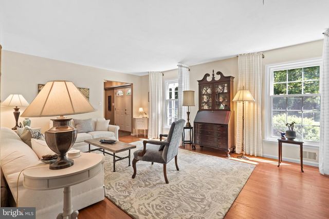 14 SPRINGWOOD DR, Lawrenceville, NJ 08648