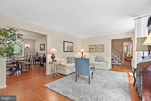 14 SPRINGWOOD DR, Lawrenceville, NJ 08648