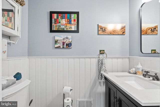 14 SPRINGWOOD DR, Lawrenceville, NJ 08648