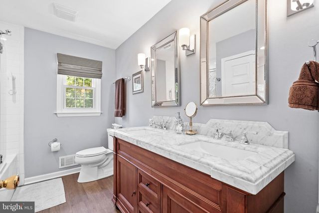 14 SPRINGWOOD DR, Lawrenceville, NJ 08648