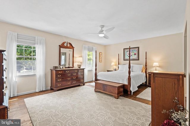 14 SPRINGWOOD DR, Lawrenceville, NJ 08648