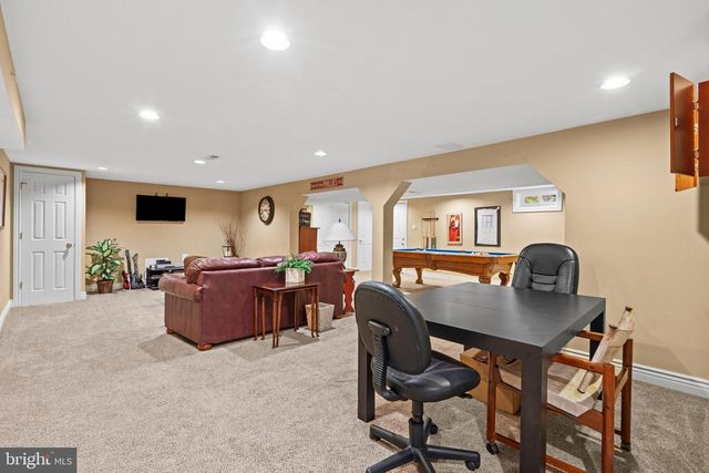 14 SPRINGWOOD DR, Lawrenceville, NJ 08648