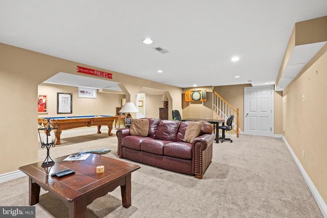14 SPRINGWOOD DR, Lawrenceville, NJ 08648