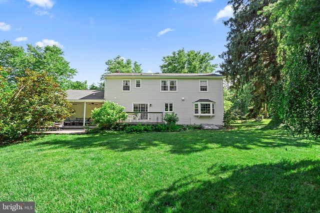 14 SPRINGWOOD DR, Lawrenceville, NJ 08648