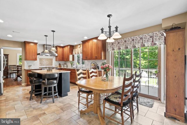 14 SPRINGWOOD DR, Lawrenceville, NJ 08648