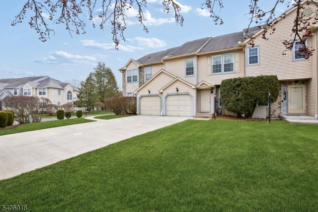 82 Castleton Rd, Montgomery Twp., NJ 08540