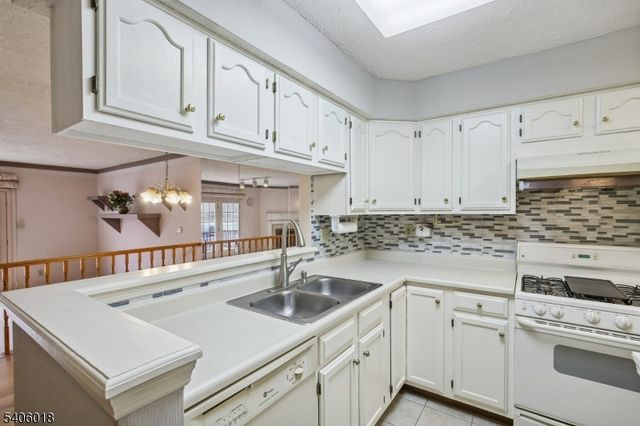 82 Castleton Rd, Montgomery Twp., NJ 08540