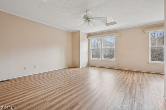 82 Castleton Rd, Montgomery Twp., NJ 08540