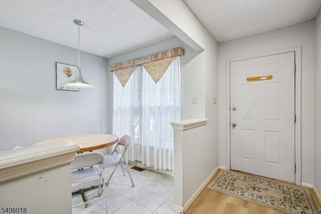 82 Castleton Rd, Montgomery Twp., NJ 08540