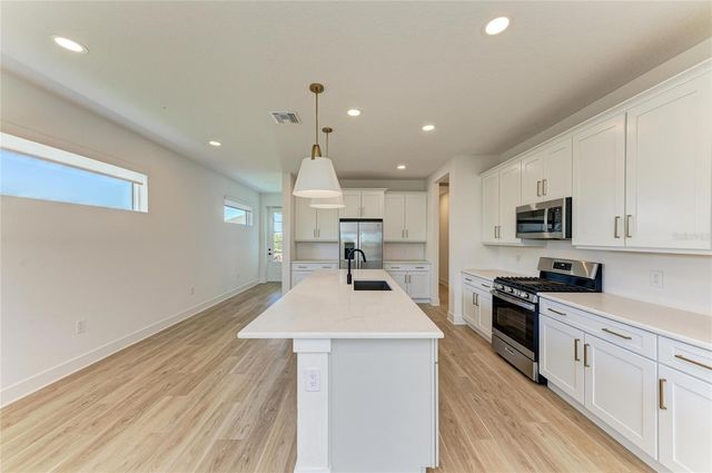 1051 WATERLINE COURT, Sarasota, FL 34240