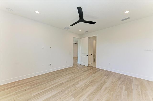 1051 WATERLINE COURT, Sarasota, FL 34240