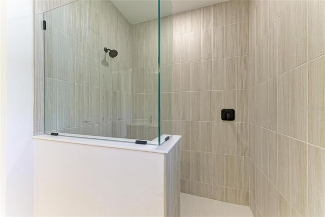 1051 WATERLINE COURT, Sarasota, FL 34240