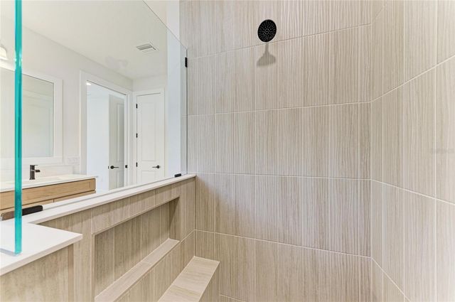 1051 WATERLINE COURT, Sarasota, FL 34240