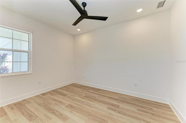 1051 WATERLINE COURT, Sarasota, FL 34240