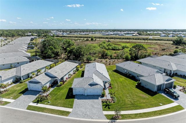 1051 WATERLINE COURT, Sarasota, FL 34240