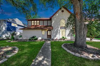 4712 Country Club View, Baytown, TX 77521