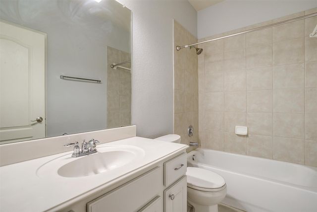 1721 Castle Creek Drive, Little Elm, TX 75068