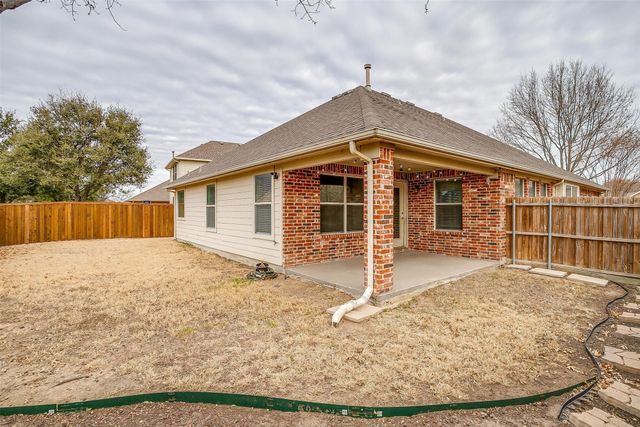 1721 Castle Creek Drive, Little Elm, TX 75068