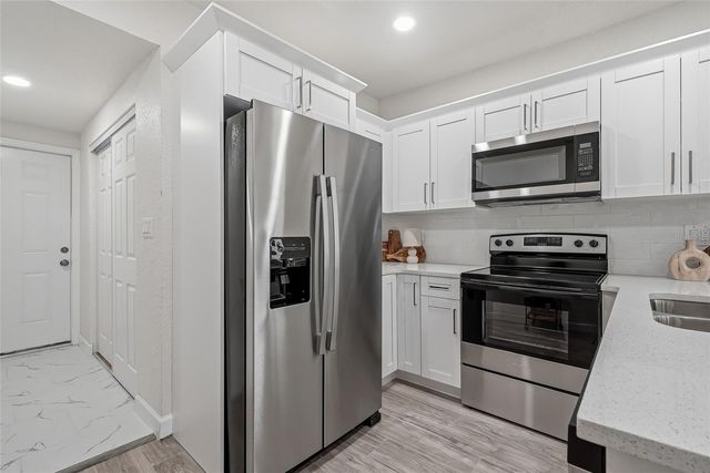 7608 N HUNTLEY AVENUE, Tampa, FL 33604
