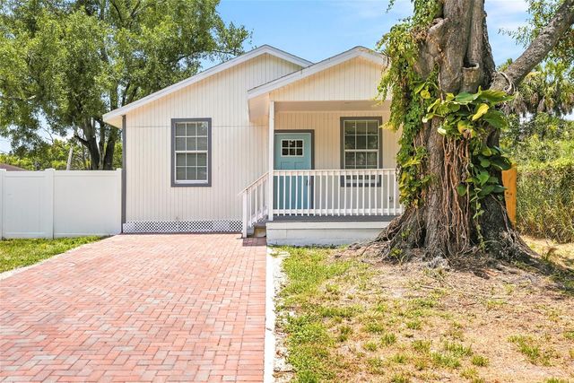 7608 N HUNTLEY AVENUE, Tampa, FL 33604