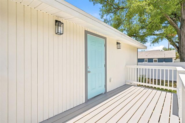 7608 N HUNTLEY AVENUE, Tampa, FL 33604