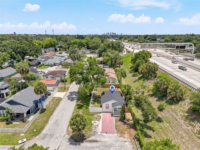 7608 N HUNTLEY AVENUE, Tampa, FL 33604