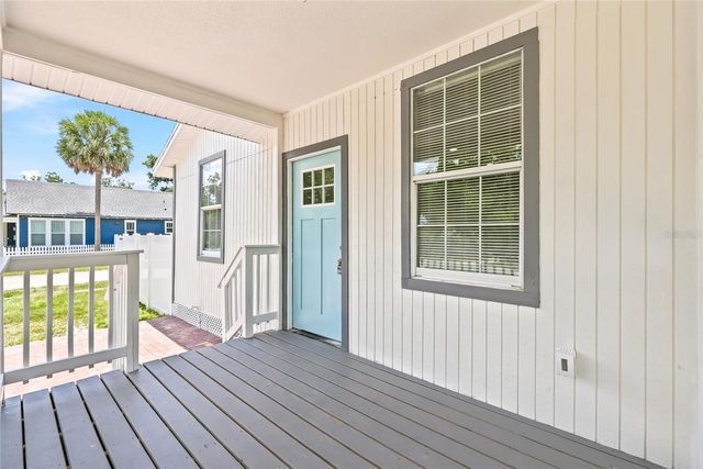 7608 N HUNTLEY AVENUE, Tampa, FL 33604