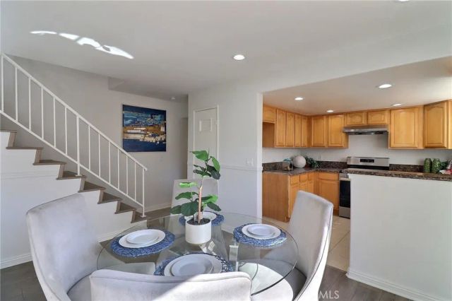 49 N Parkwood 7, Pasadena, CA 91107