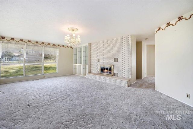 4033 Canyon Ridge Dr, Twin Falls, ID 83301