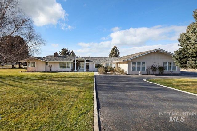 4033 Canyon Ridge Dr, Twin Falls, ID 83301