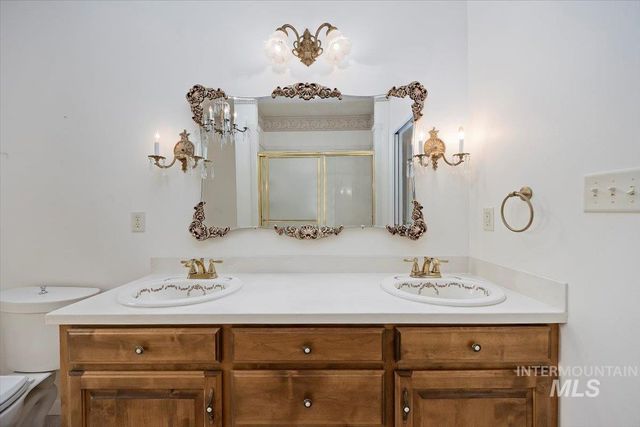 4033 Canyon Ridge Dr, Twin Falls, ID 83301