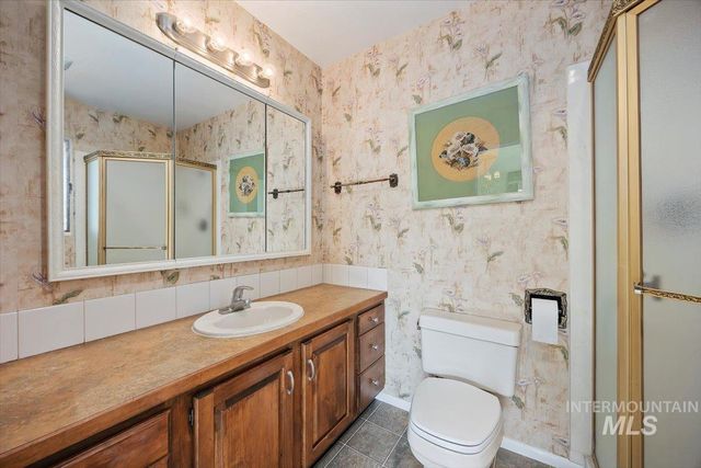 4033 Canyon Ridge Dr, Twin Falls, ID 83301