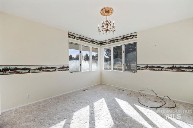 4033 Canyon Ridge Dr, Twin Falls, ID 83301