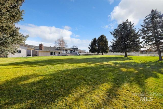 4033 Canyon Ridge Dr, Twin Falls, ID 83301