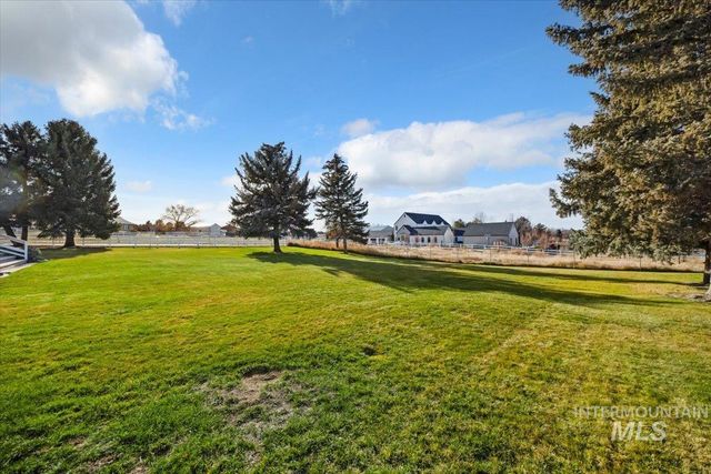 4033 Canyon Ridge Dr, Twin Falls, ID 83301