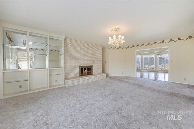 4033 Canyon Ridge Dr, Twin Falls, ID 83301