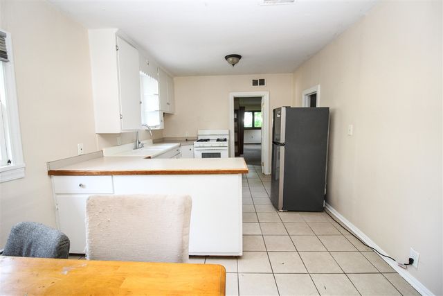 2112 N Westnedge Avenue, Kalamazoo, MI 49007