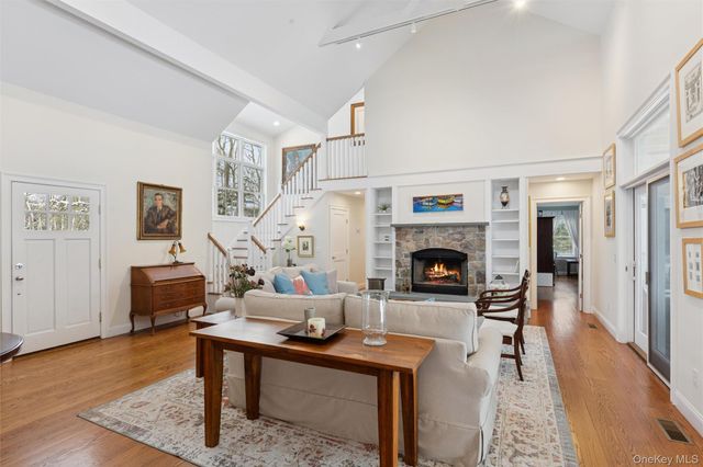 2150 Haywaters Road, Cutchogue, NY 11935