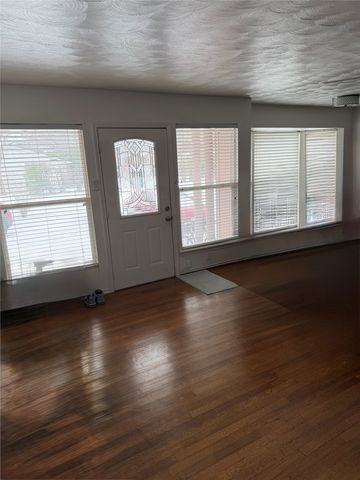 400 Vernet Street, Richardson, TX 75080